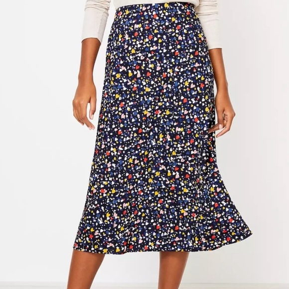 LOFT Dresses & Skirts - pull on loft multi color heart midi skirt